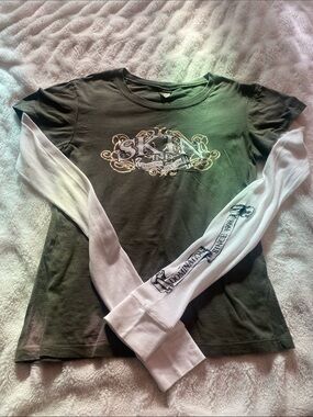 Vintage Skin Olive Green Layered-Look Long Sleeve Tee with White Sleeves